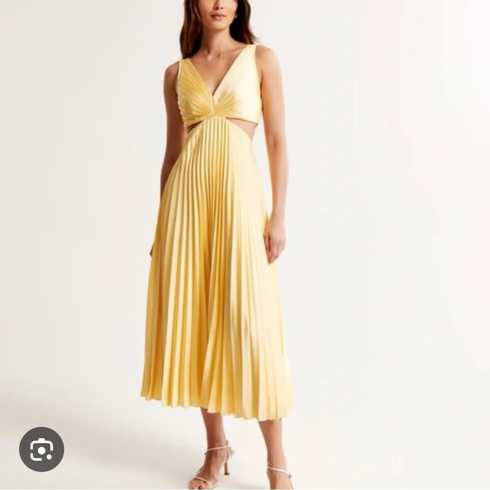 Abercrombie & Fitch Satin Giselle Pleated Cutout Maxi Dress yellow